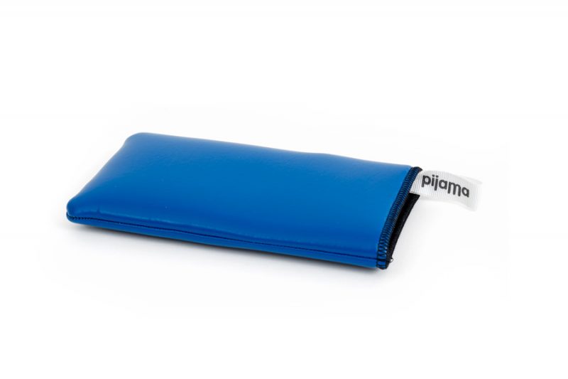 Custodia per iPhone 16 / 16 Pro / 15 / 15 Pro / 14 / 14 Pro / 13 / 13 Pro / 12 / 12 Pro / 11 Pro / XS / X Boxe BlueCustodia per iPhone 16 / 16 Pro / 15 / 15 Pro / 14 / 14 Pro / 13 / 13 Pro / 12 / 12 Pro / 11 Pro / XS / X Boxe Blue