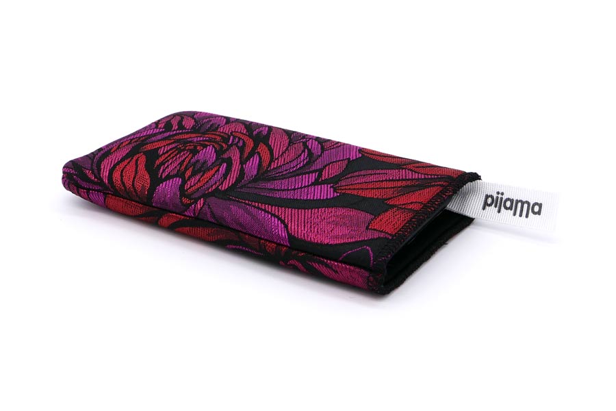 iPhone 16 Plus / 15 Pro Max / 14 Pro Max / 13 Pro Max / 12 Pro Max / 11 Pro Max / 11 / XS Max / XR Case Dalia Red iPhone 16 Plus / 15 Pro Max / 14 Pro Max / 13 Pro Max / 12 Pro Max / 11 Pro Max / 11 / XS Max / XR Case Dalia Red