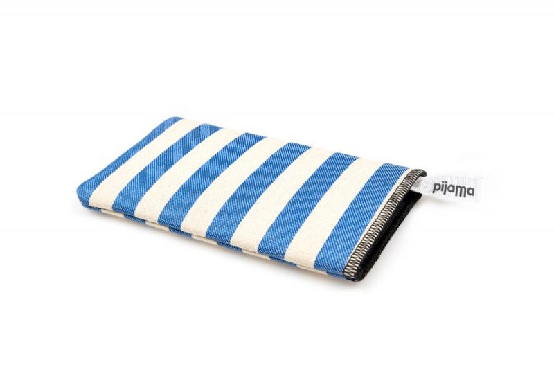 Custodia per iPhone 16 / 16 Pro / 15 / 15 Pro / 14 / 14 Pro / 13 / 13 Pro / 12 / 12 Pro / 11 Pro / XS / X Riviera BlueCustodia per iPhone 16 / 16 Pro / 15 / 15 Pro / 14 / 14 Pro / 13 / 13 Pro / 12 / 12 Pro / 11 Pro / XS / X Riviera Blue