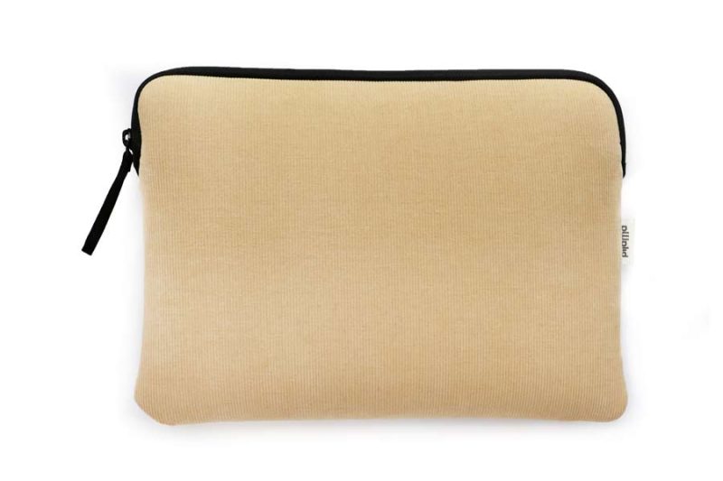 Housse Pour Macbook Pro 13″ / Air 13″ M3 2024 / M2 2022 / M1 2020 Avec zip Velvet CreamHousse Pour Macbook Pro 13″ / Air 13″ M3 2024 / M2 2022 / M1 2020 Avec zip Velvet Cream